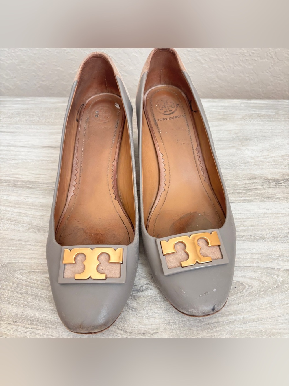 Tory Burch Gigi 55mm round toe block heel suede leather Grey-heron pumps 7.5 - Picture 2 of 6